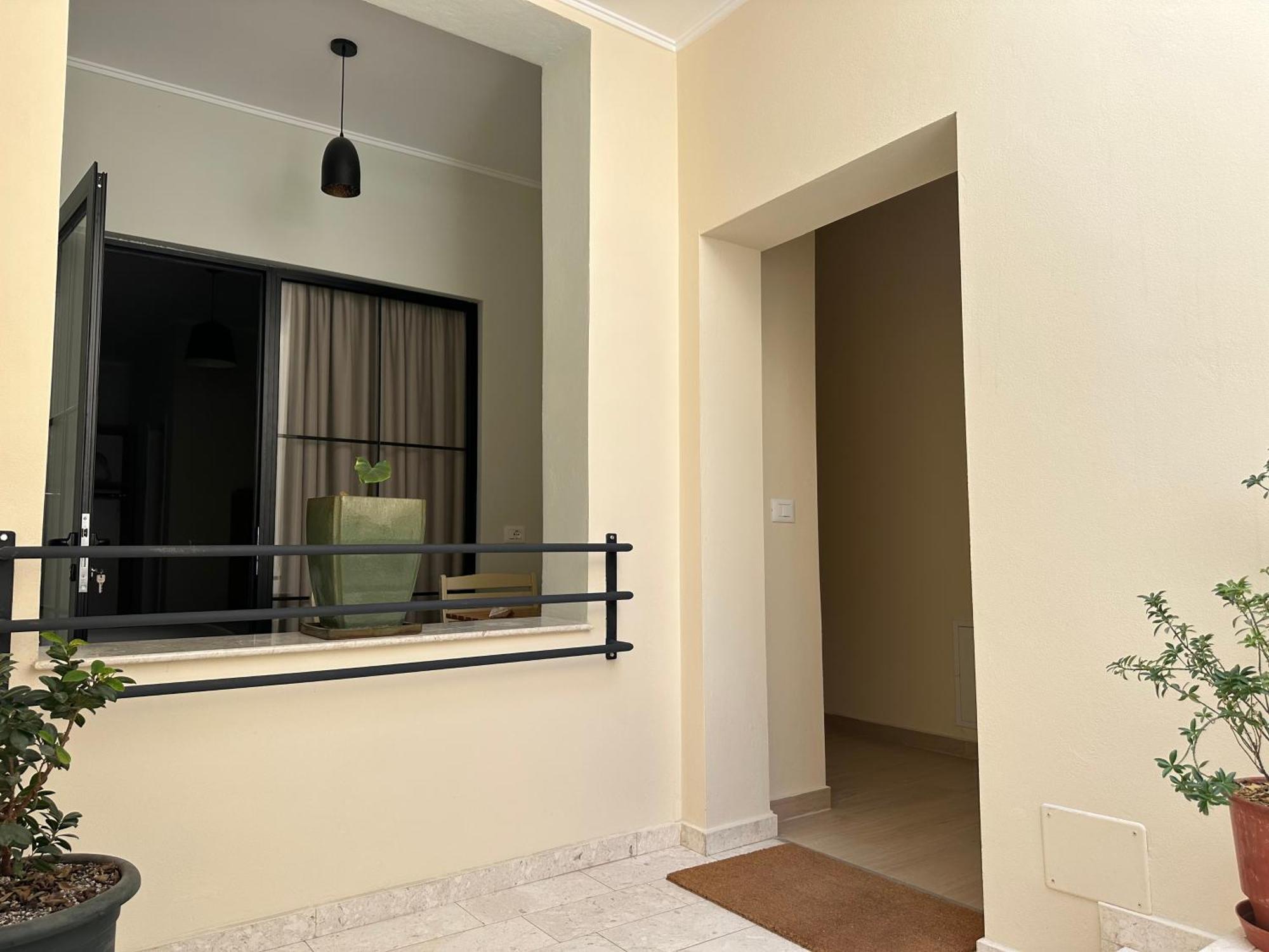 Central Comfort Suites ติรานา ภายนอก รูปภาพ